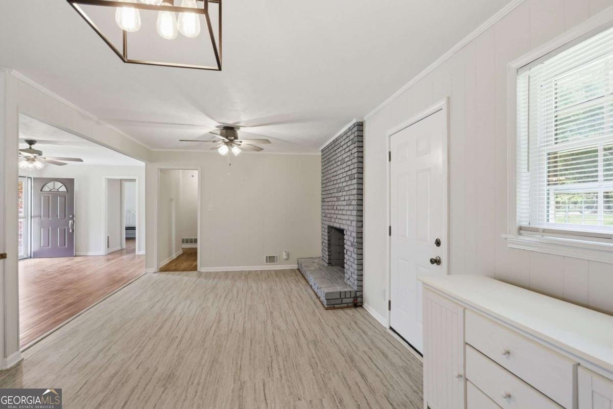 4045 Compton Circle Powder Springs - Photo 11