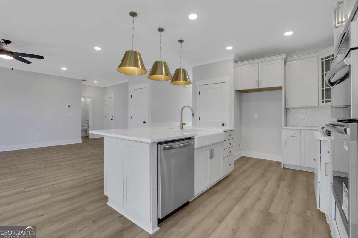 7048 Manchester Drive Flowery Branch - Photo 17