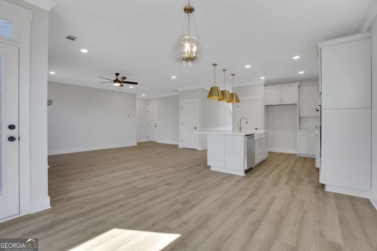 7048 Manchester Drive Flowery Branch - Photo 19