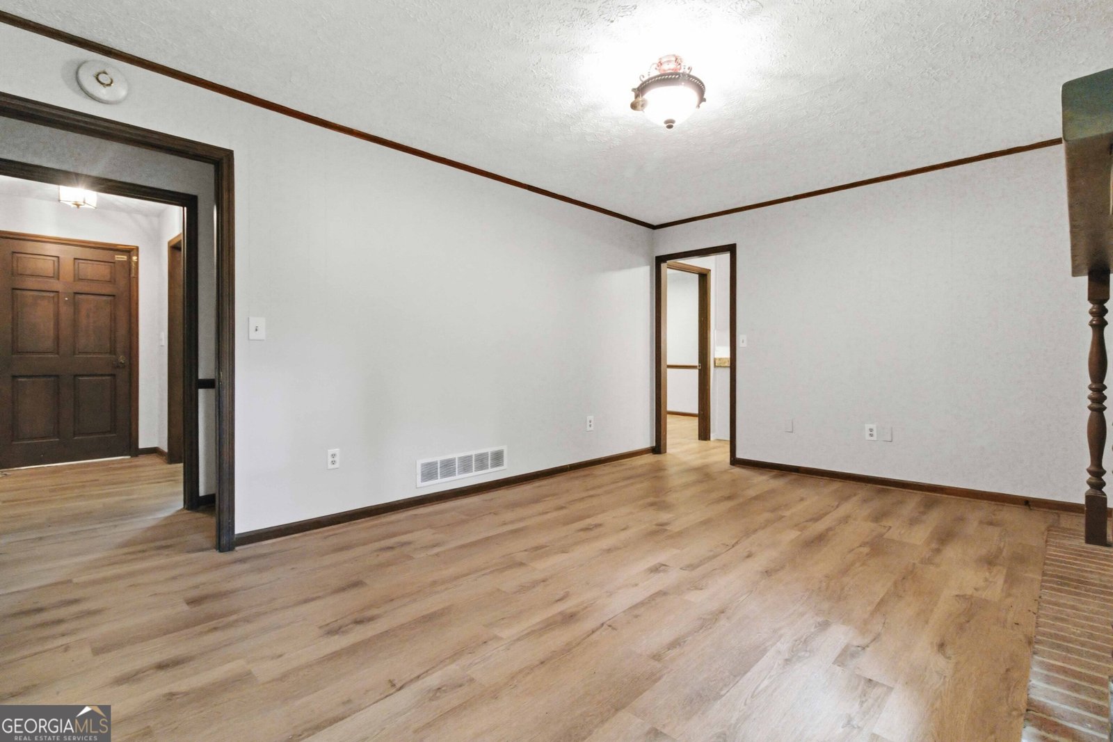 420 Creekview Court Marietta - Photo 10