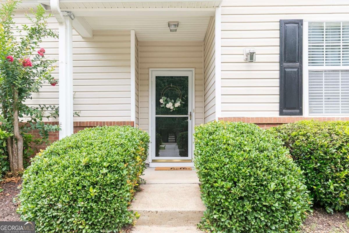 707 Bedford Court Woodstock - main photo