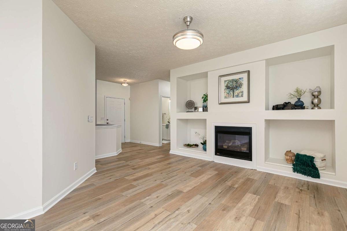 707 Bedford Court Woodstock - Photo 10