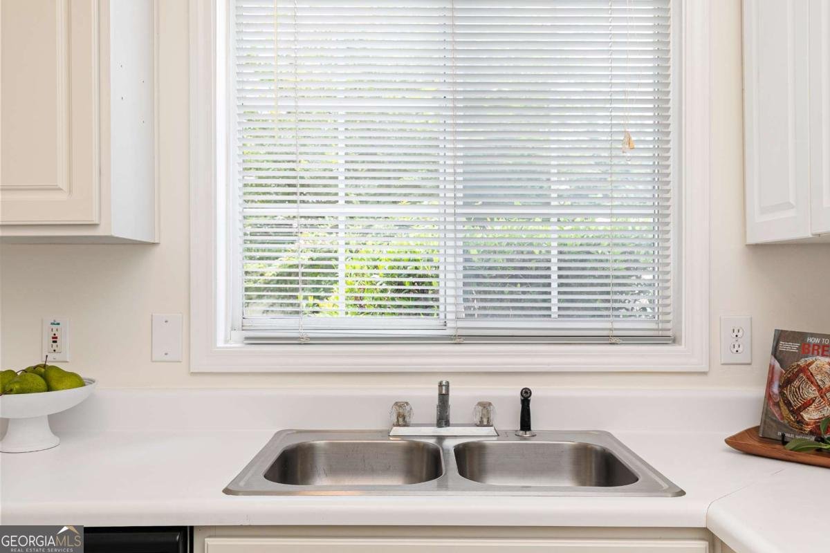 707 Bedford Court Woodstock - Photo 16