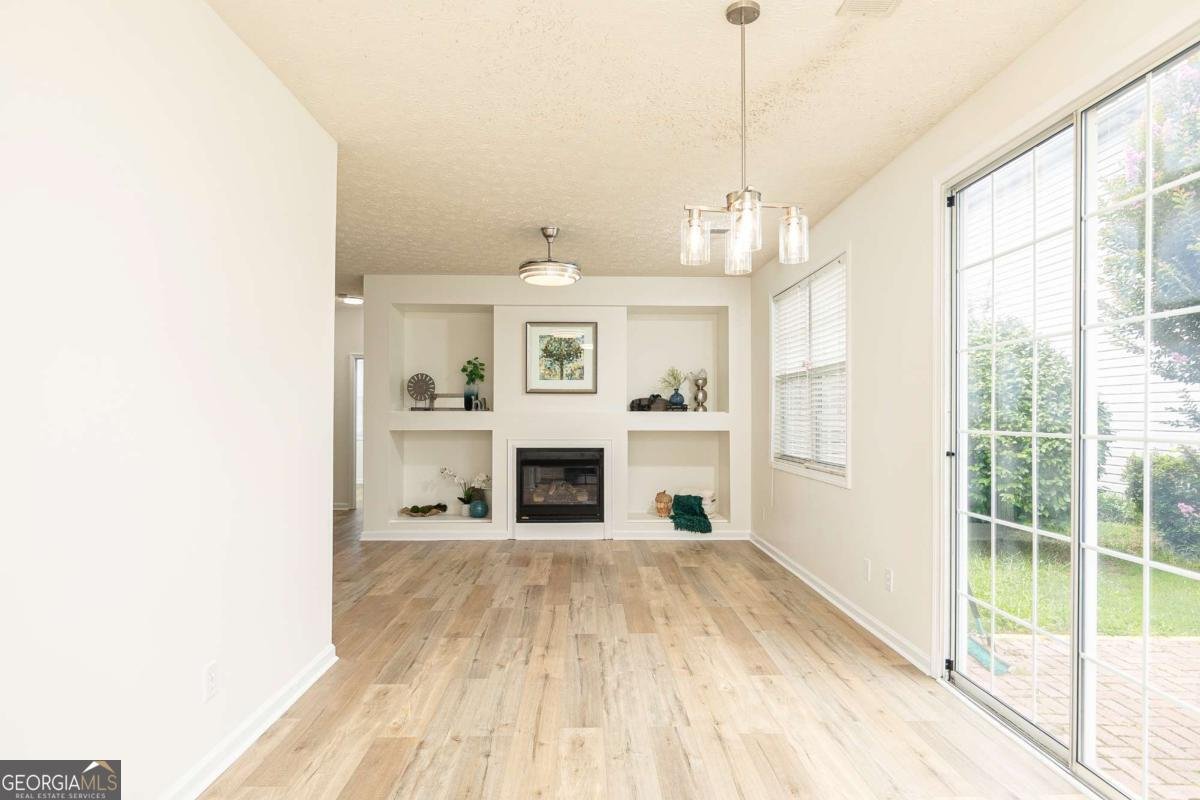 707 Bedford Court Woodstock - Photo 17