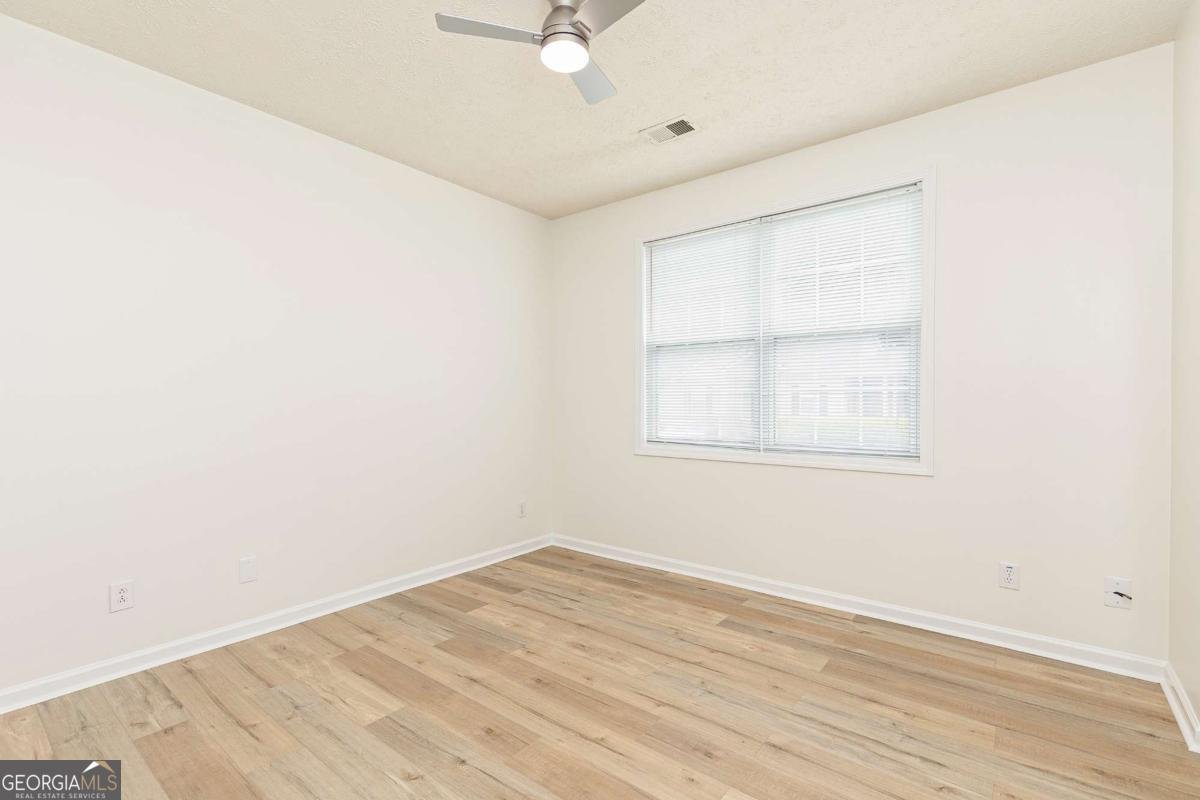707 Bedford Court Woodstock - Photo 18
