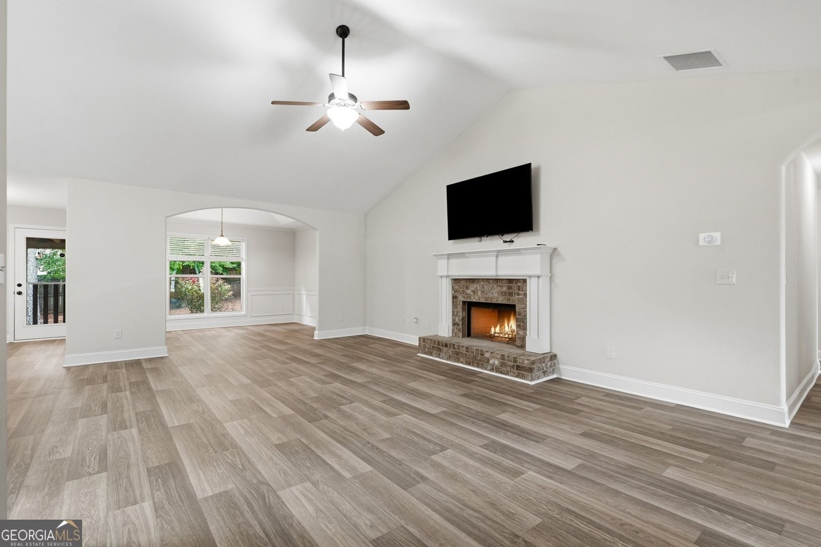 139 Goldshore Way Statham - Photo 6