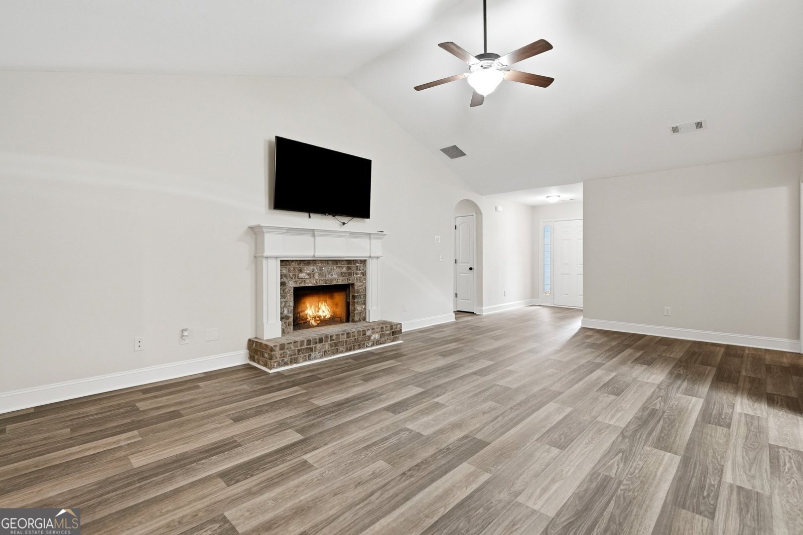 139 Goldshore Way Statham - Photo 7
