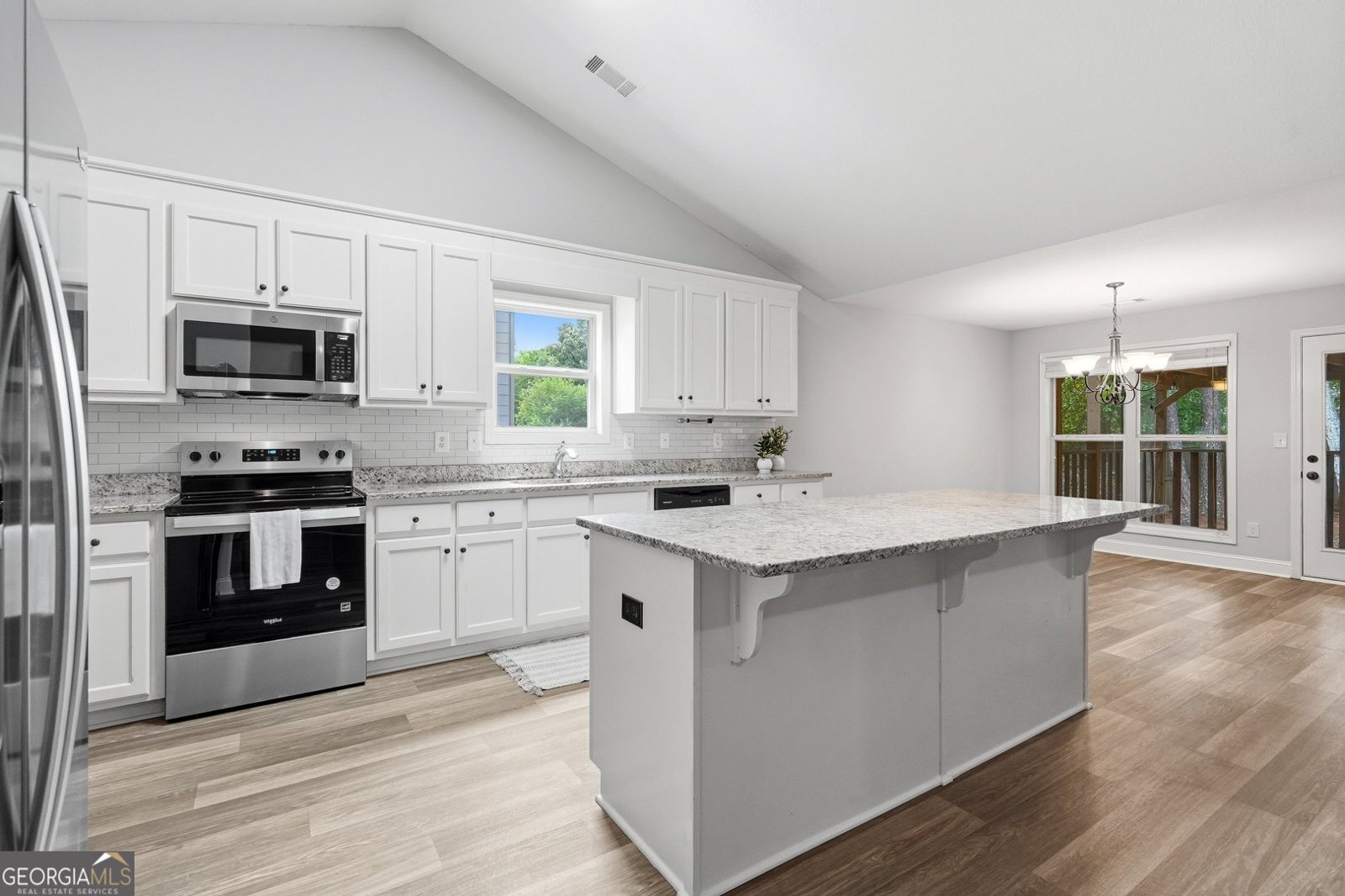 139 Goldshore Way Statham - Photo 8