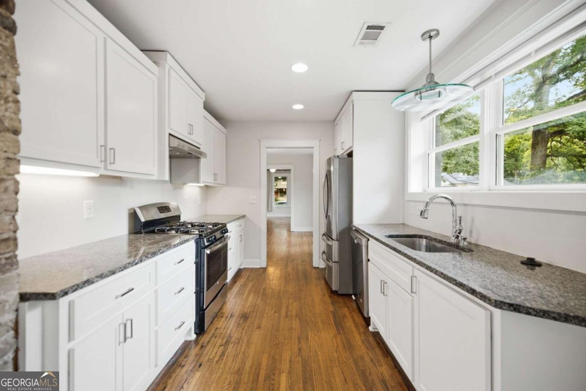 581 Gresham Avenue Atlanta - Photo 13