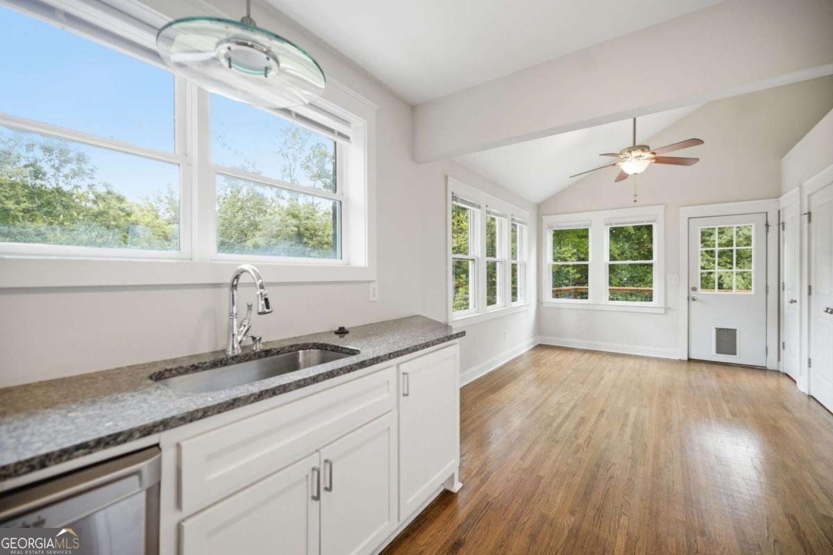 581 Gresham Avenue Atlanta - Photo 15