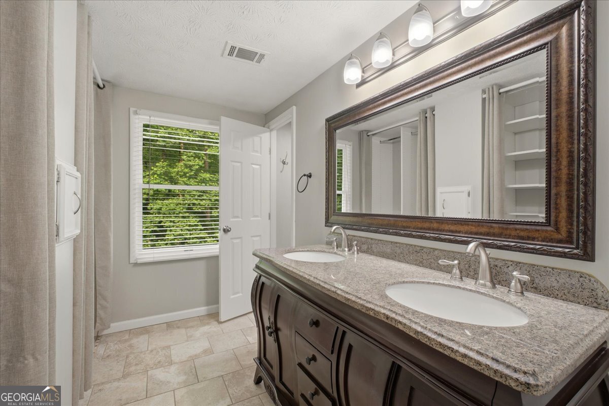 9470 Hillside Drive Roswell - Photo 18