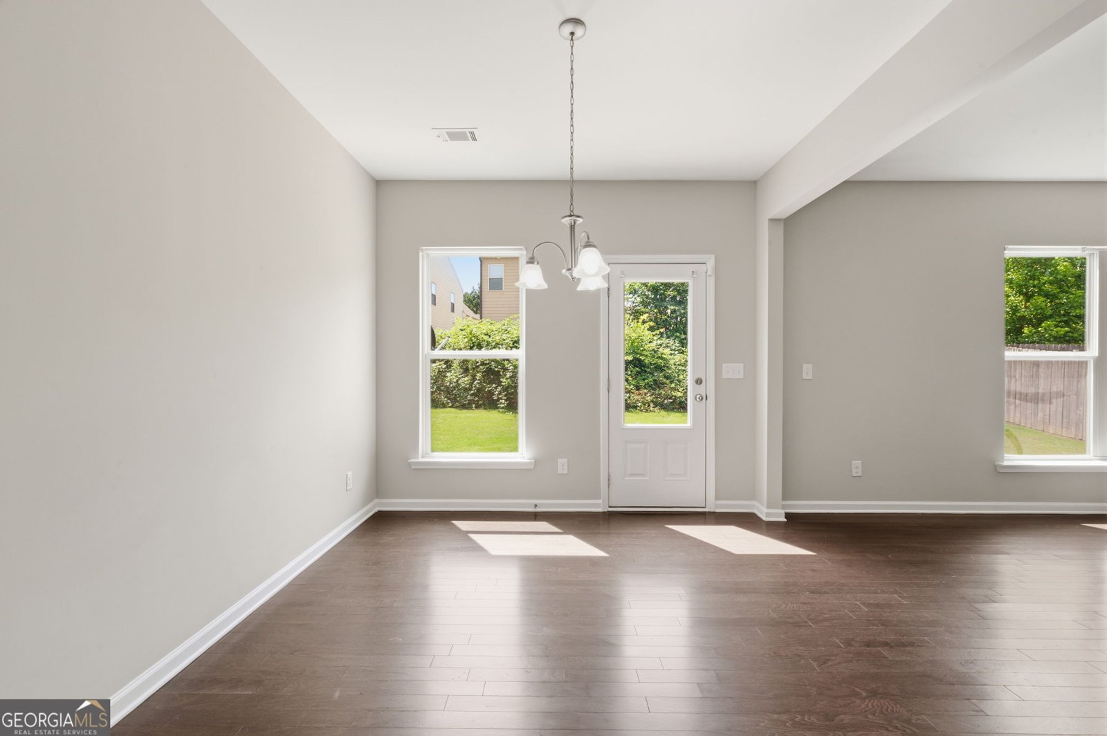 1839 Charcoal Ives Road Lawrenceville - Photo 8