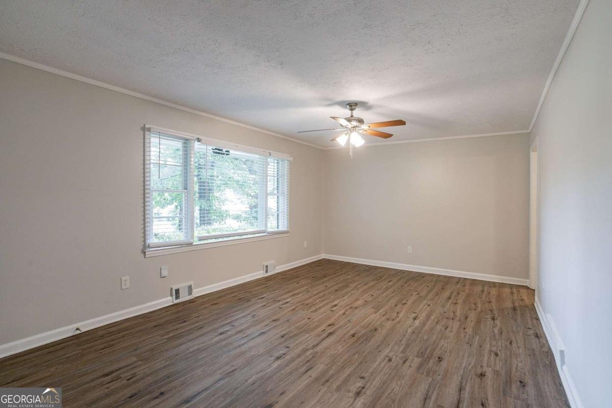 4696 Rockbridge Road Stone Mountain - Photo 12