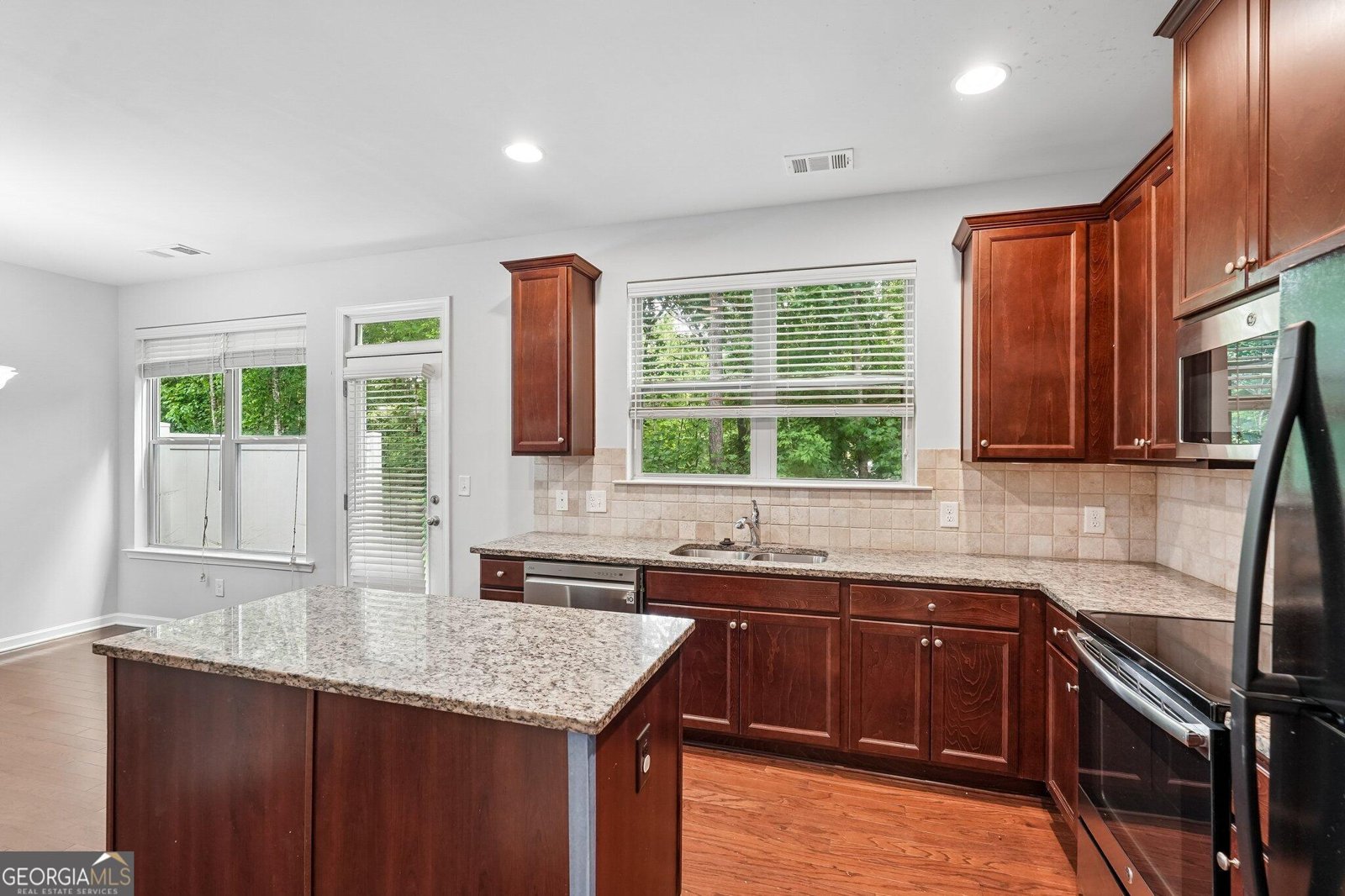5860 Vinyard Lane Cumming - Photo 16