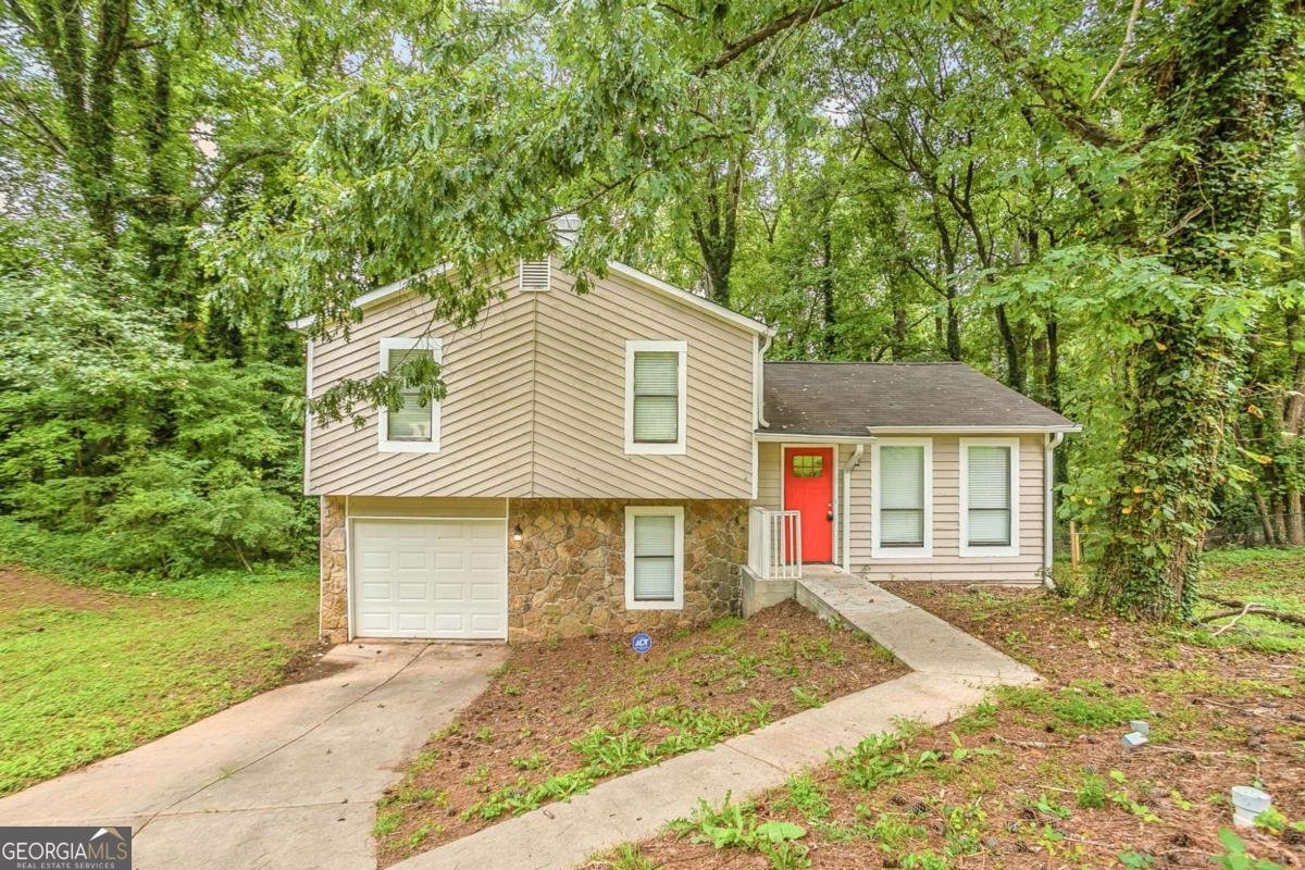 4696 Rockbridge Road Stone Mountain - main photo