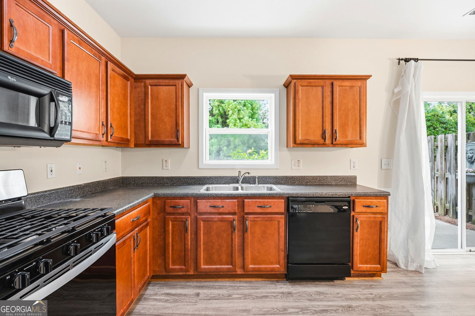 2079 Lakeshore Overlook Drive Kennesaw - Photo 13