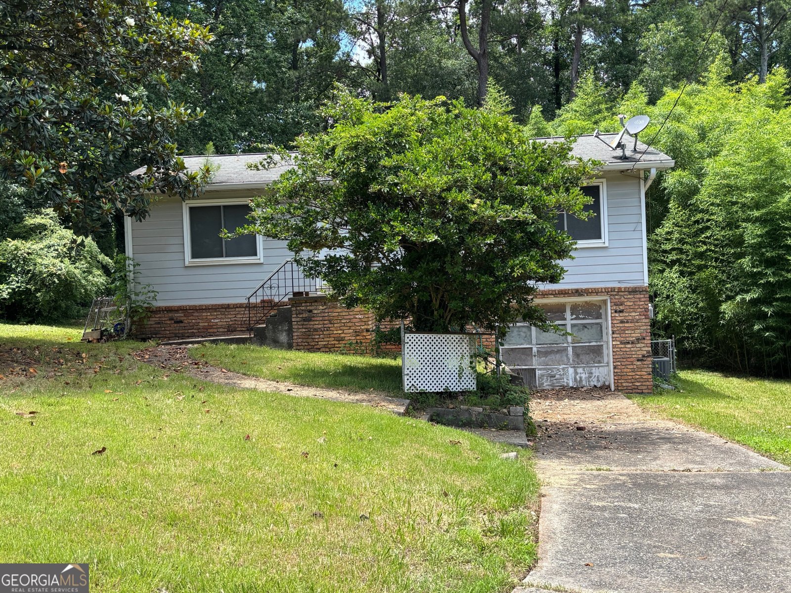 897 Wanda Circle Marietta - main photo