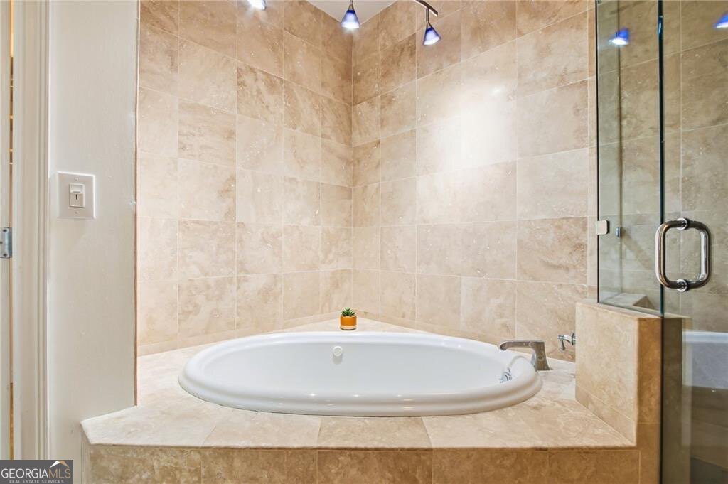 2828 Peachtree Road Atlanta - Photo 38