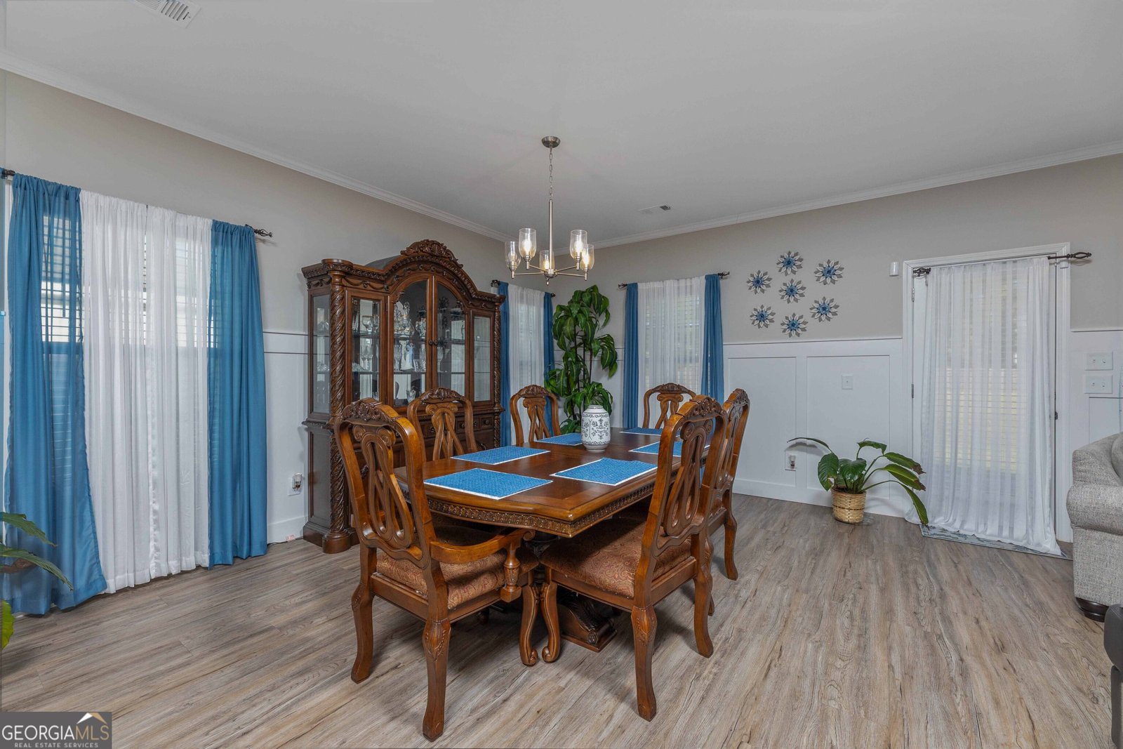 8013 Barton Drive Midland - Photo 16