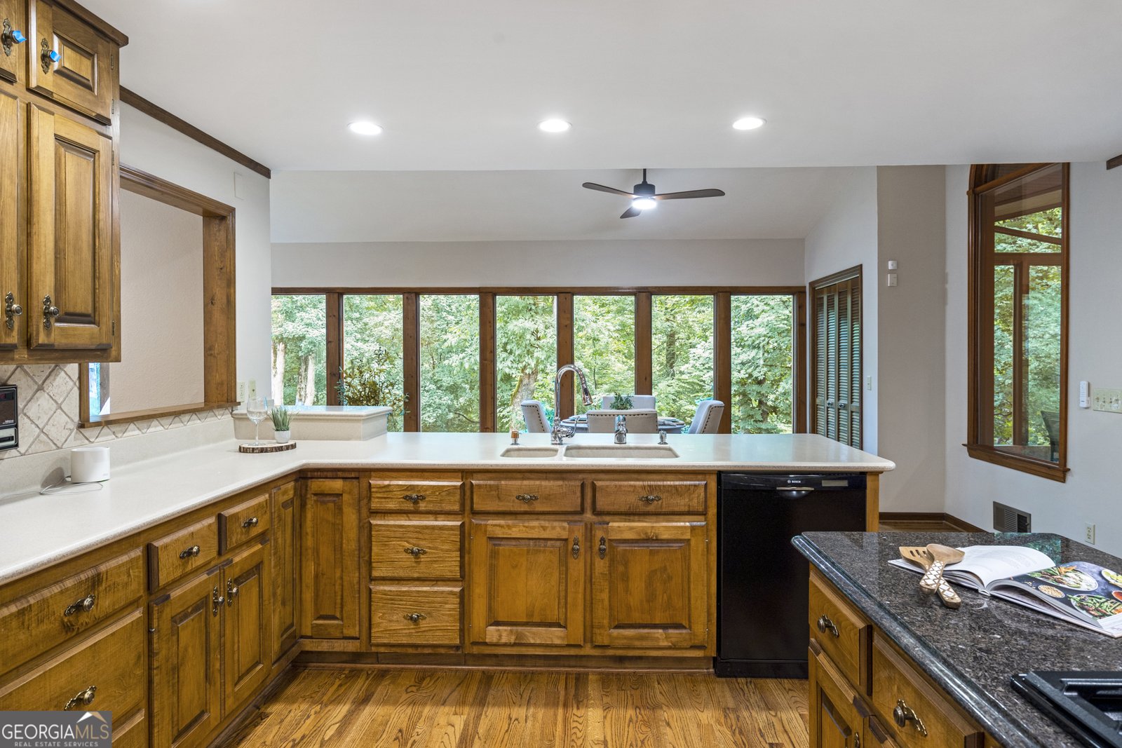 4665 Outer Bank Drive Peachtree Corners - Photo 14