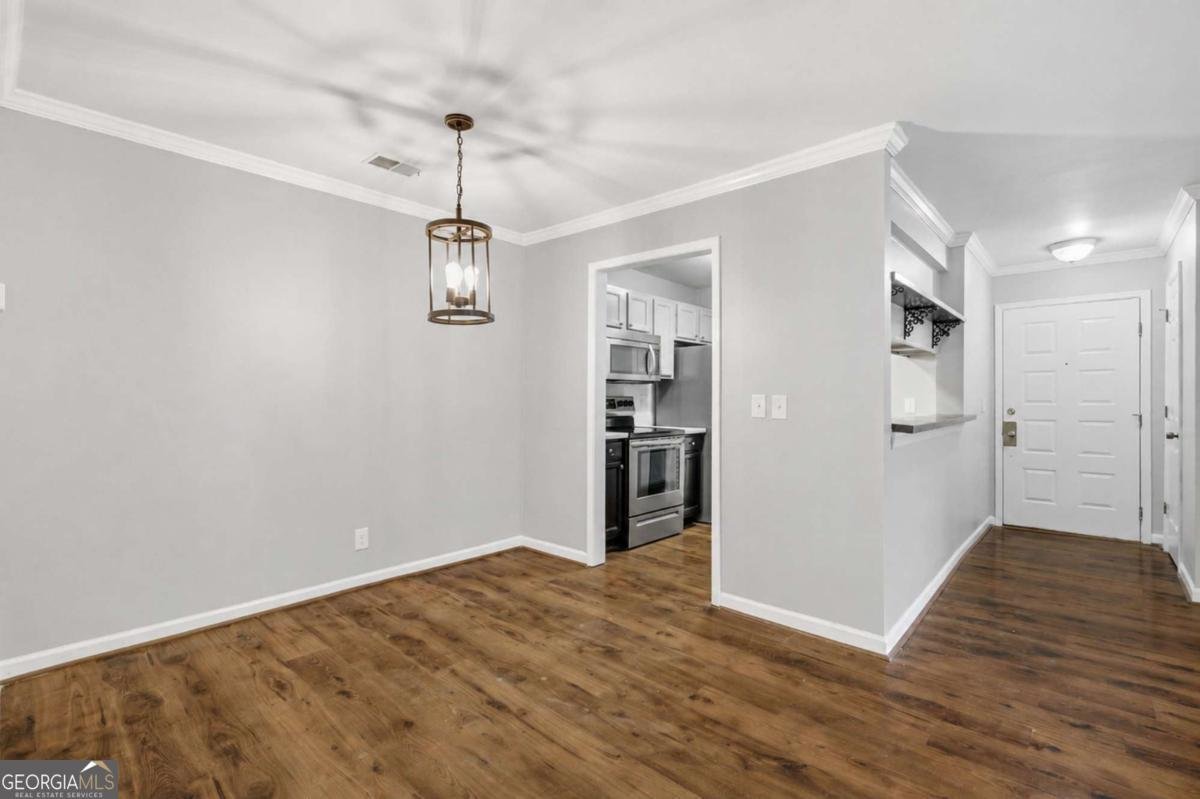 619 Barrington Hills Drive Atlanta - Photo 12