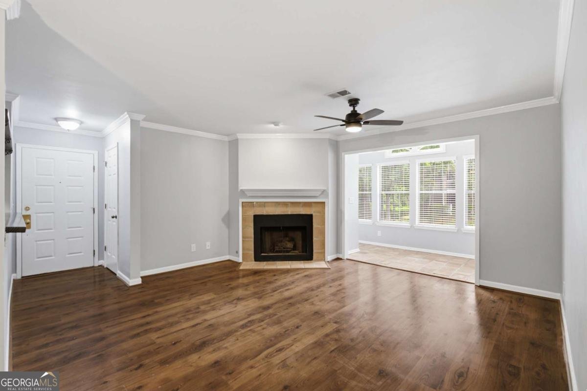 619 Barrington Hills Drive Atlanta - Photo 6