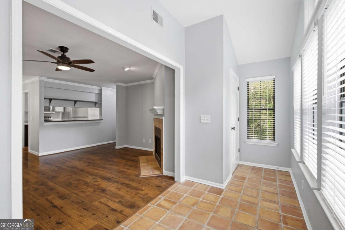 619 Barrington Hills Drive Atlanta - Photo 8