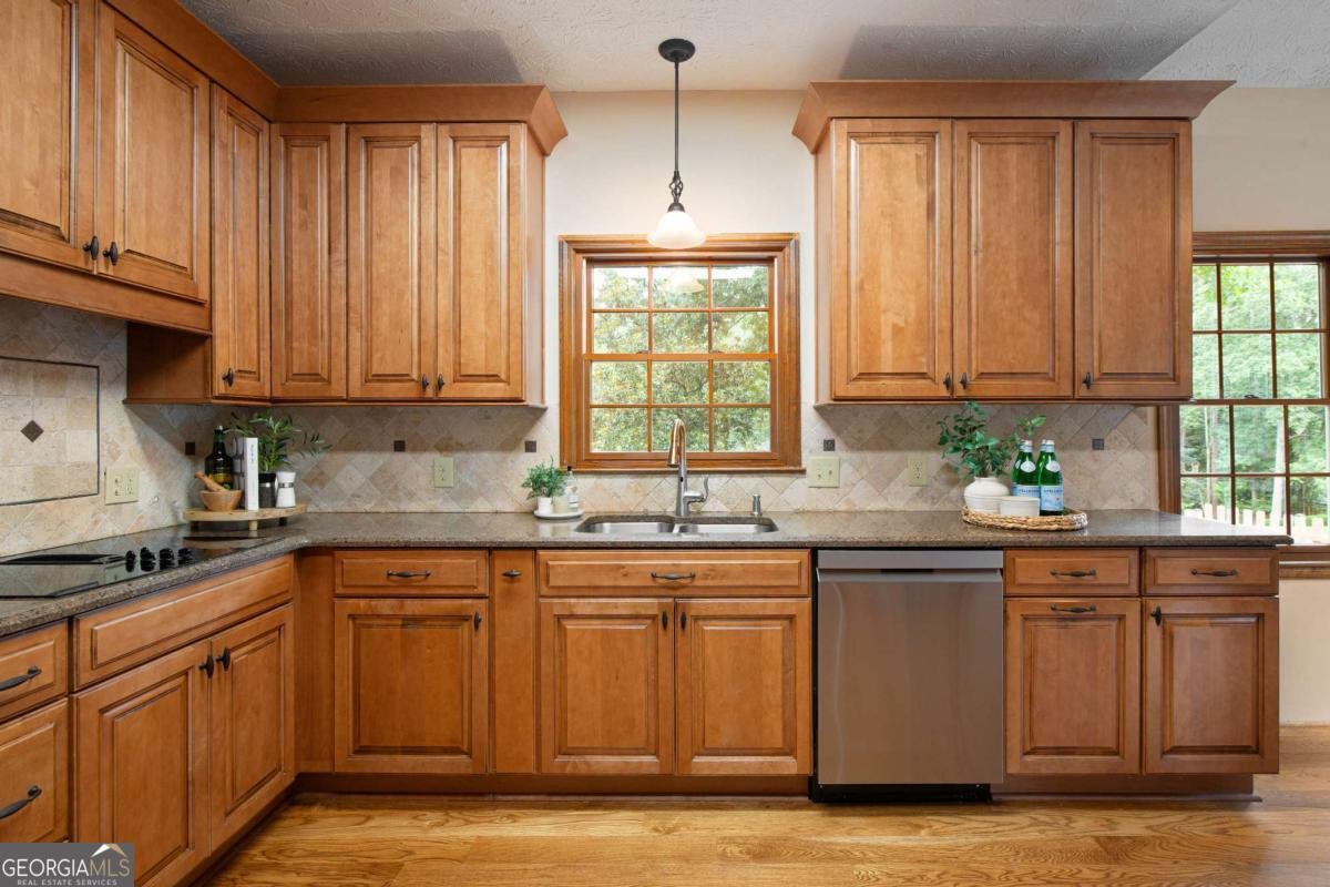 4697 Woodstone Lane Peachtree Corners - Photo 13