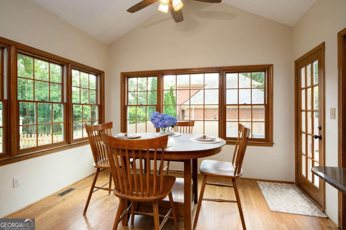 4697 Woodstone Lane Peachtree Corners - Photo 15