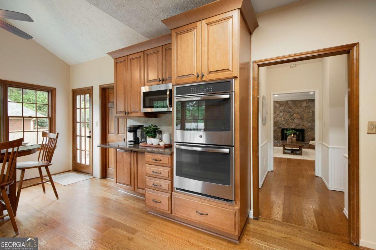 4697 Woodstone Lane Peachtree Corners - Photo 16