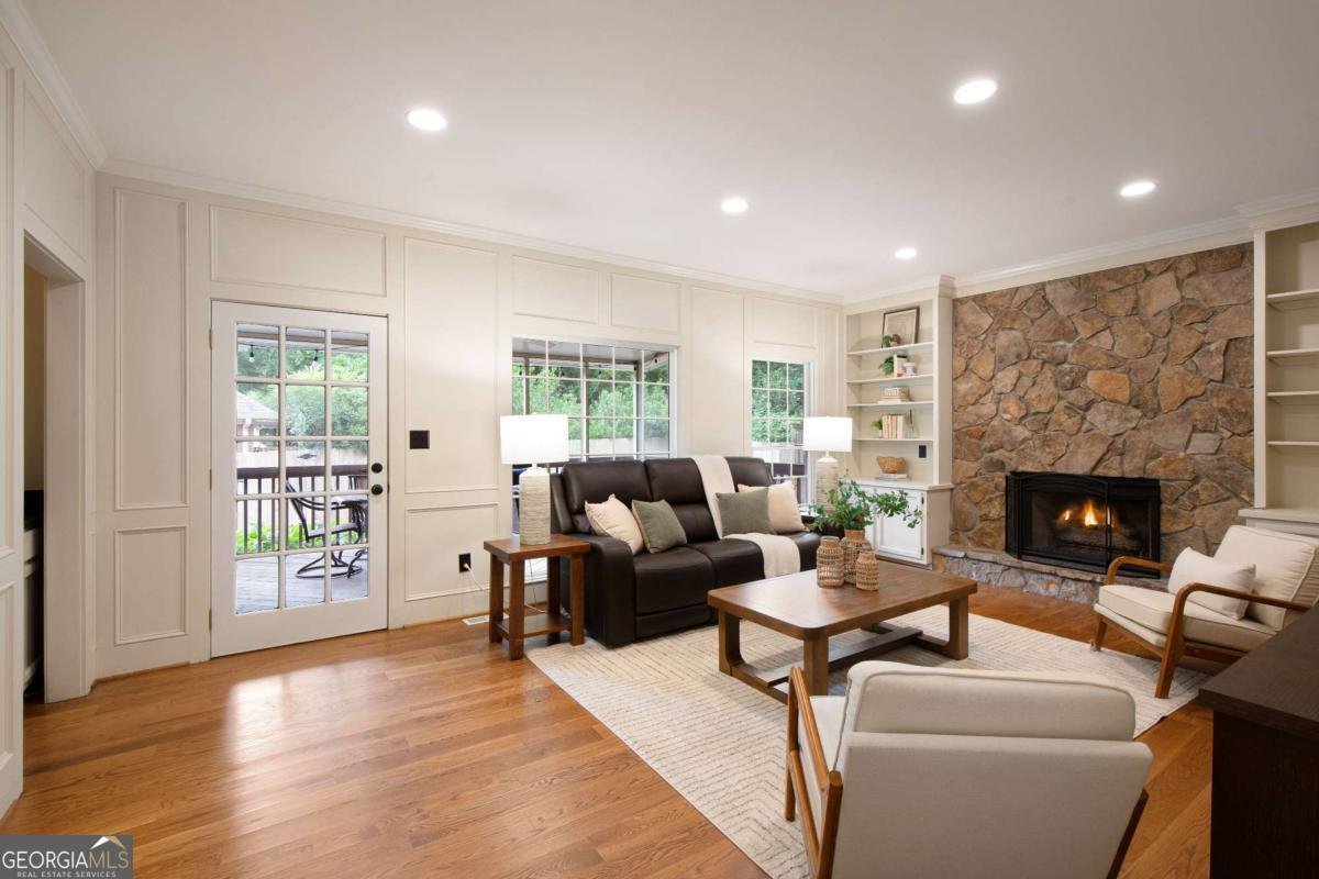 4697 Woodstone Lane Peachtree Corners - Photo 9