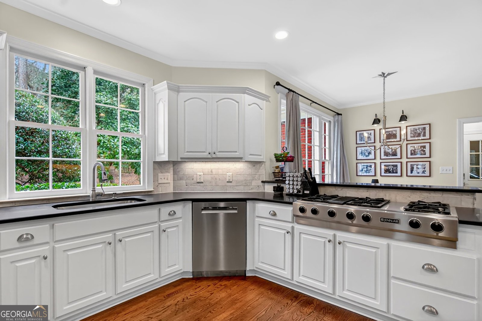 103 Woodchase Drive LaGrange - Photo 8