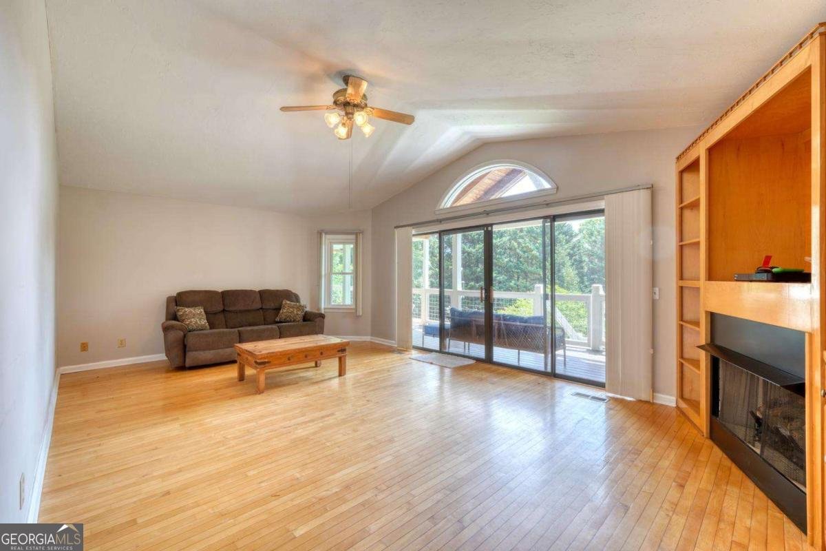 602+557 Hidden Pines Court Hiawassee - Photo 11