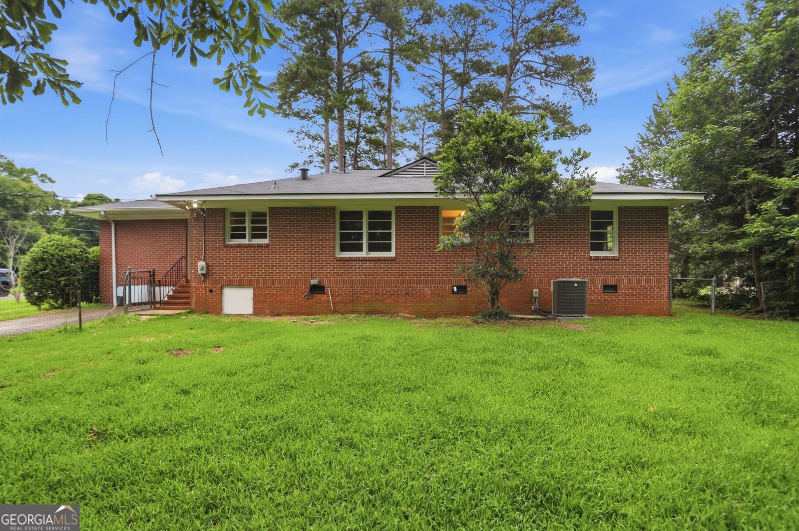 1101 Skyline Drive Griffin - Photo 25