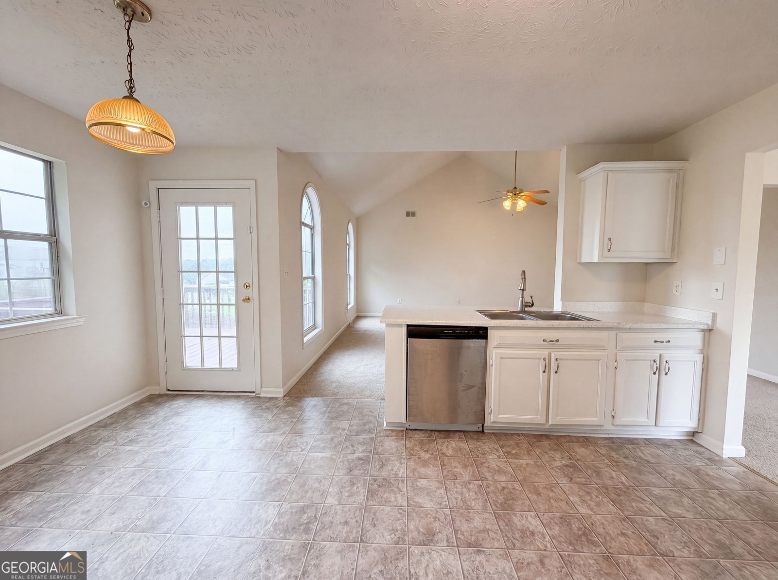 5355 Queen Ester Court Ellenwood - Photo 19