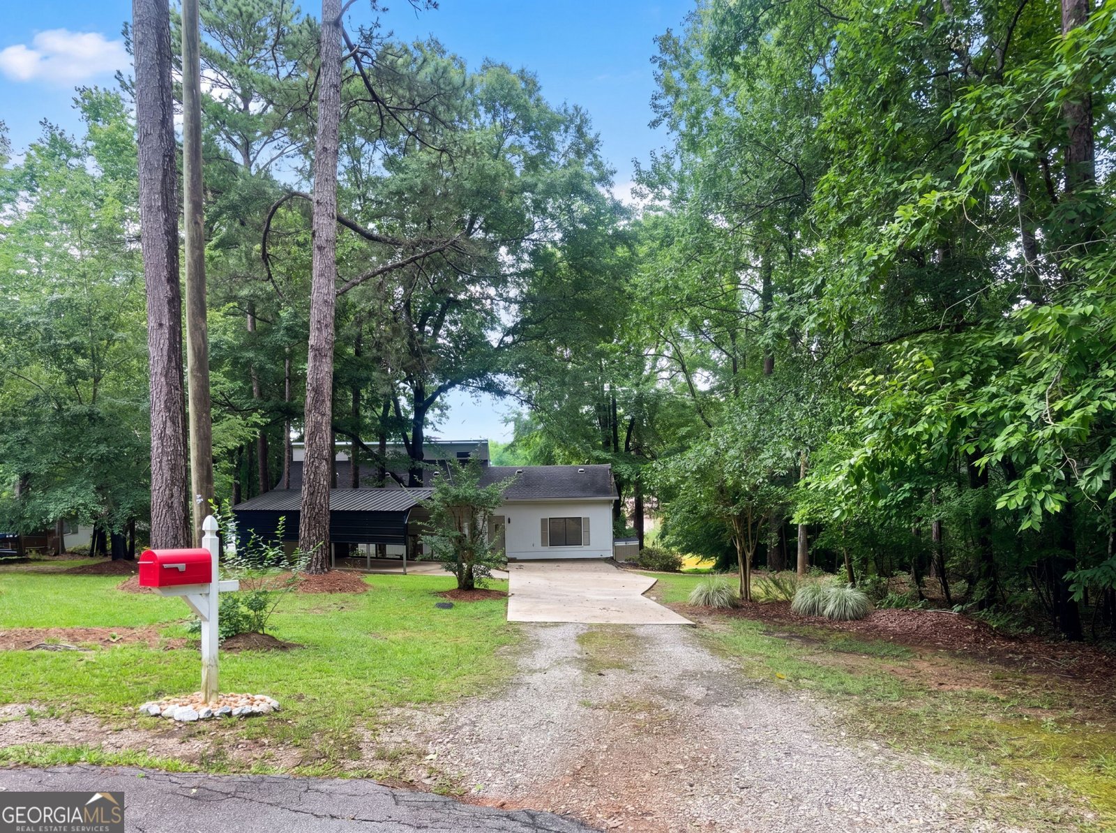 120 Bay Court Eatonton - main photo