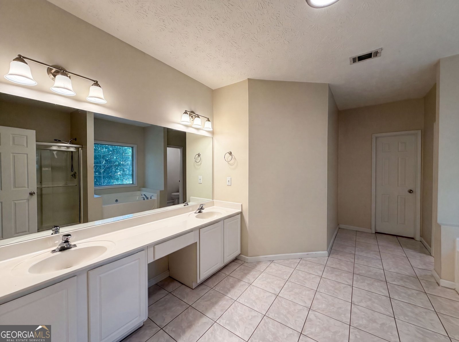 797 Deerwood Drive Stockbridge - Photo 22