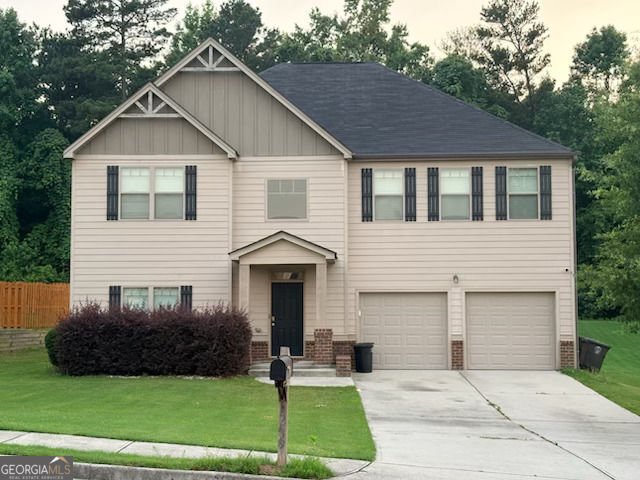 8419 Hillspire Drive Douglasville - main photo