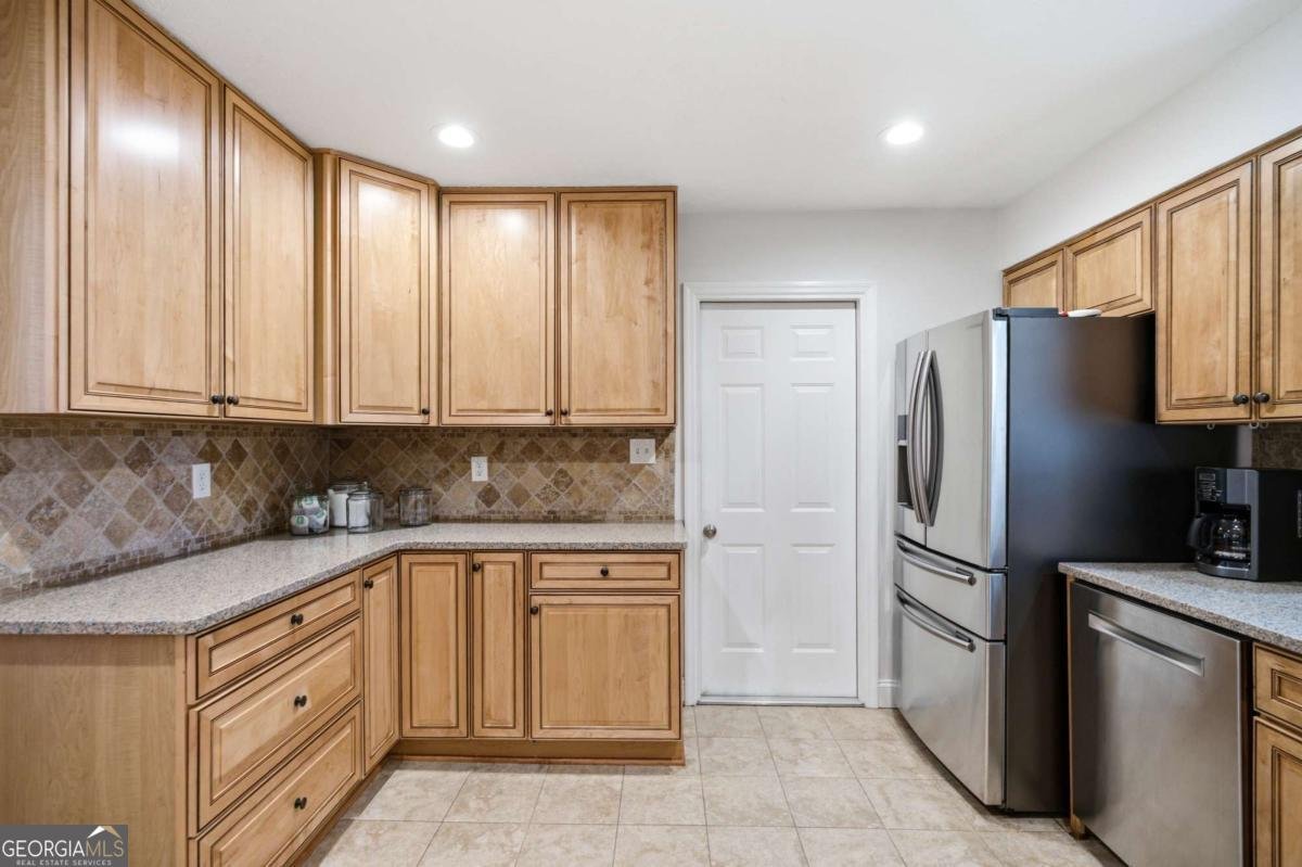 4220 Mary Court Peachtree Corners - Photo 15