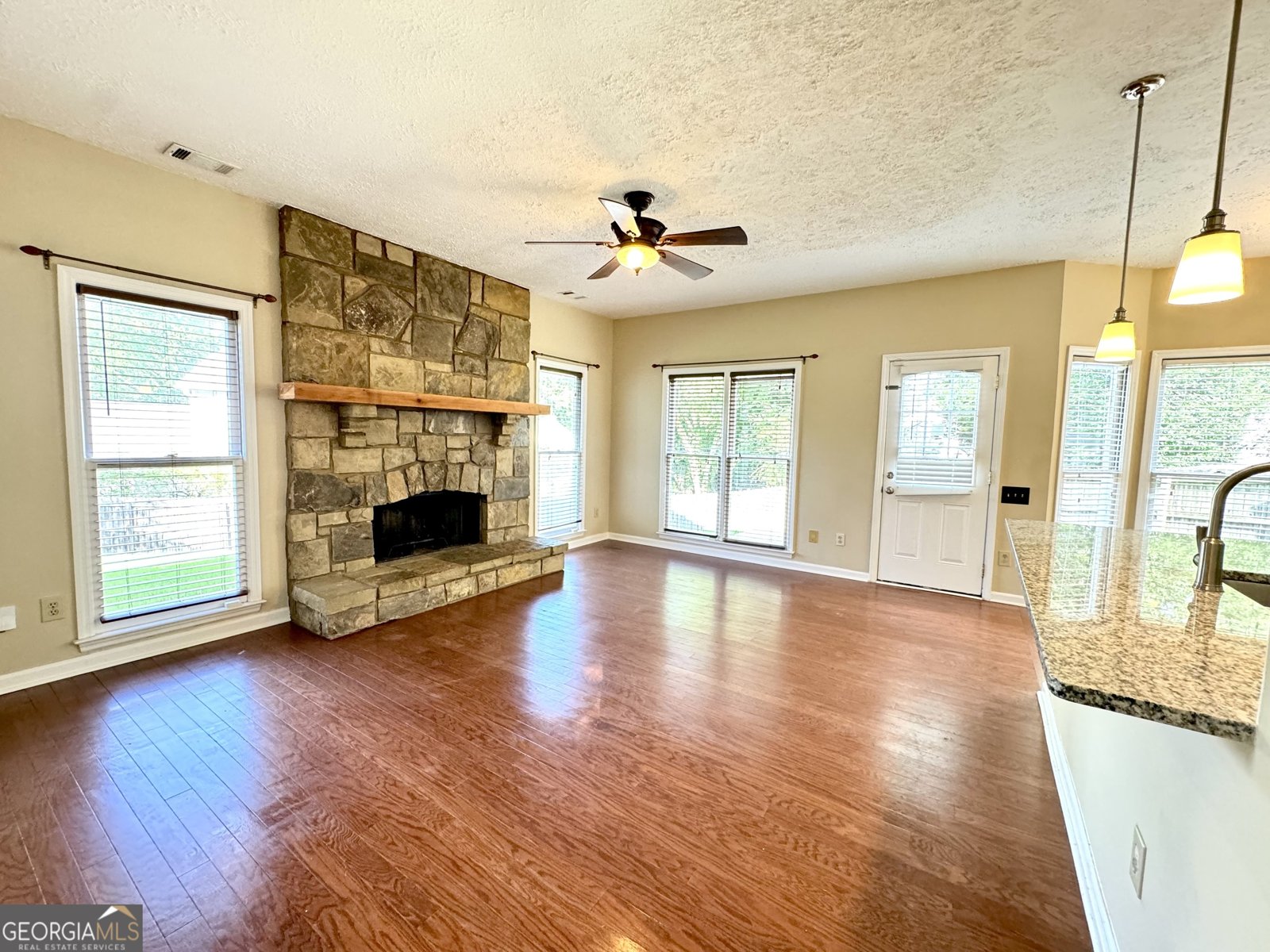 10615 Victory Gate Drive Johns Creek - Photo 12