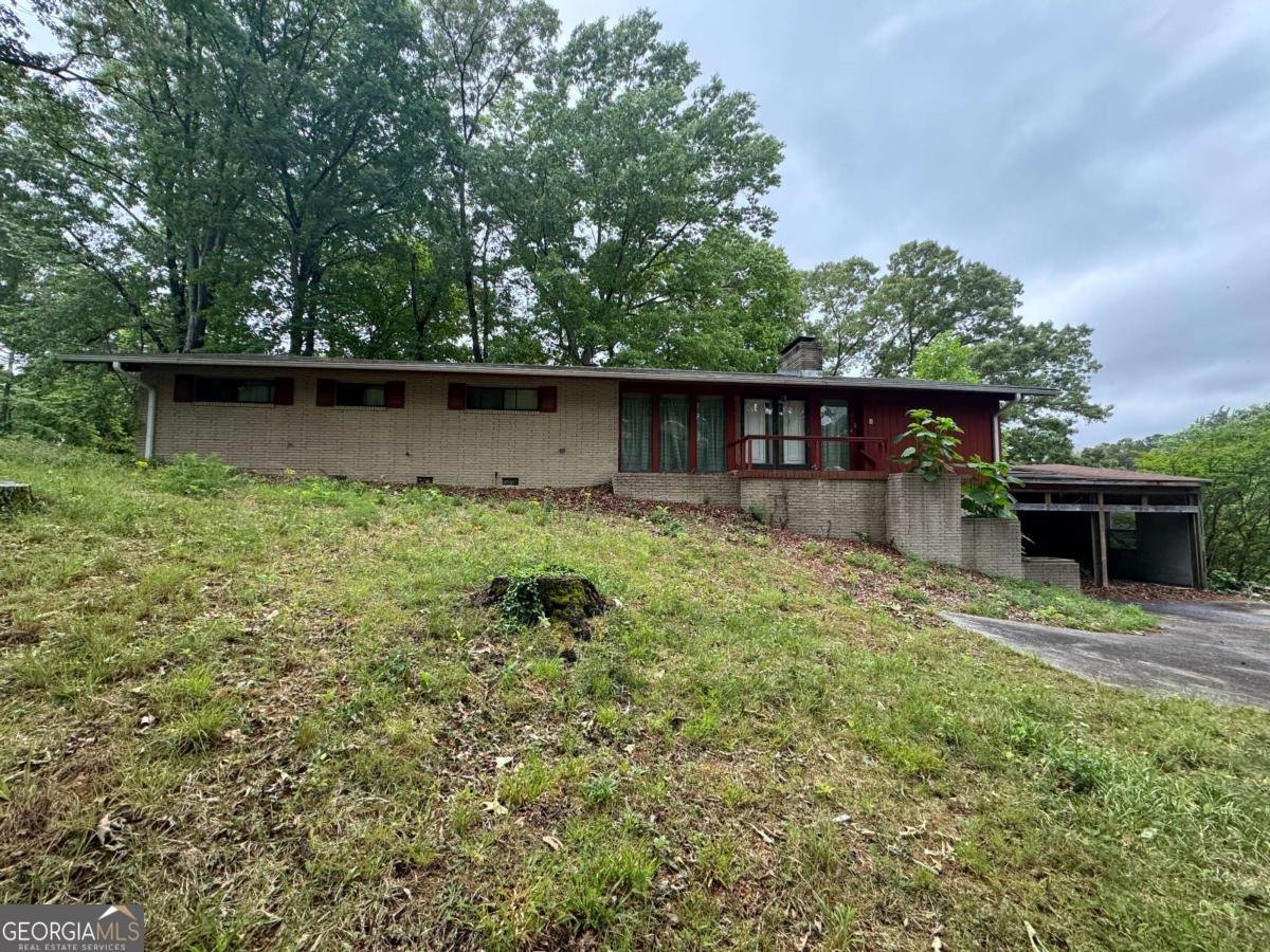 2767 Chaucer Drive Atlanta - main photo