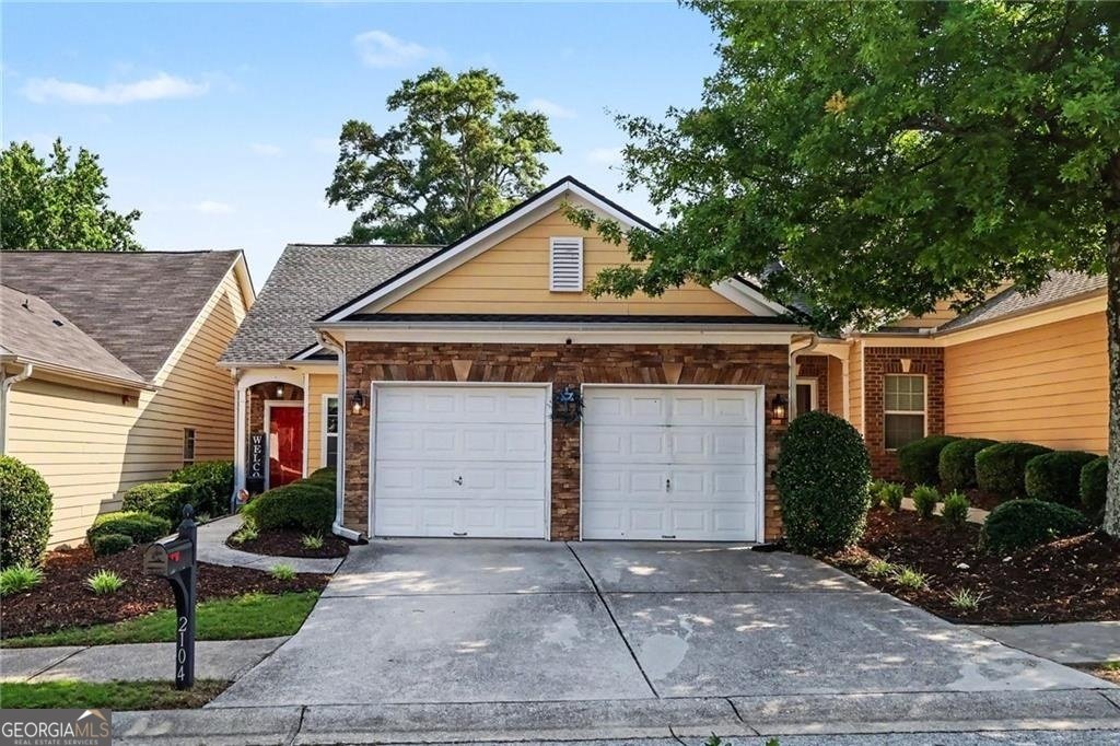 2104 Appaloosa Way Conyers - main photo