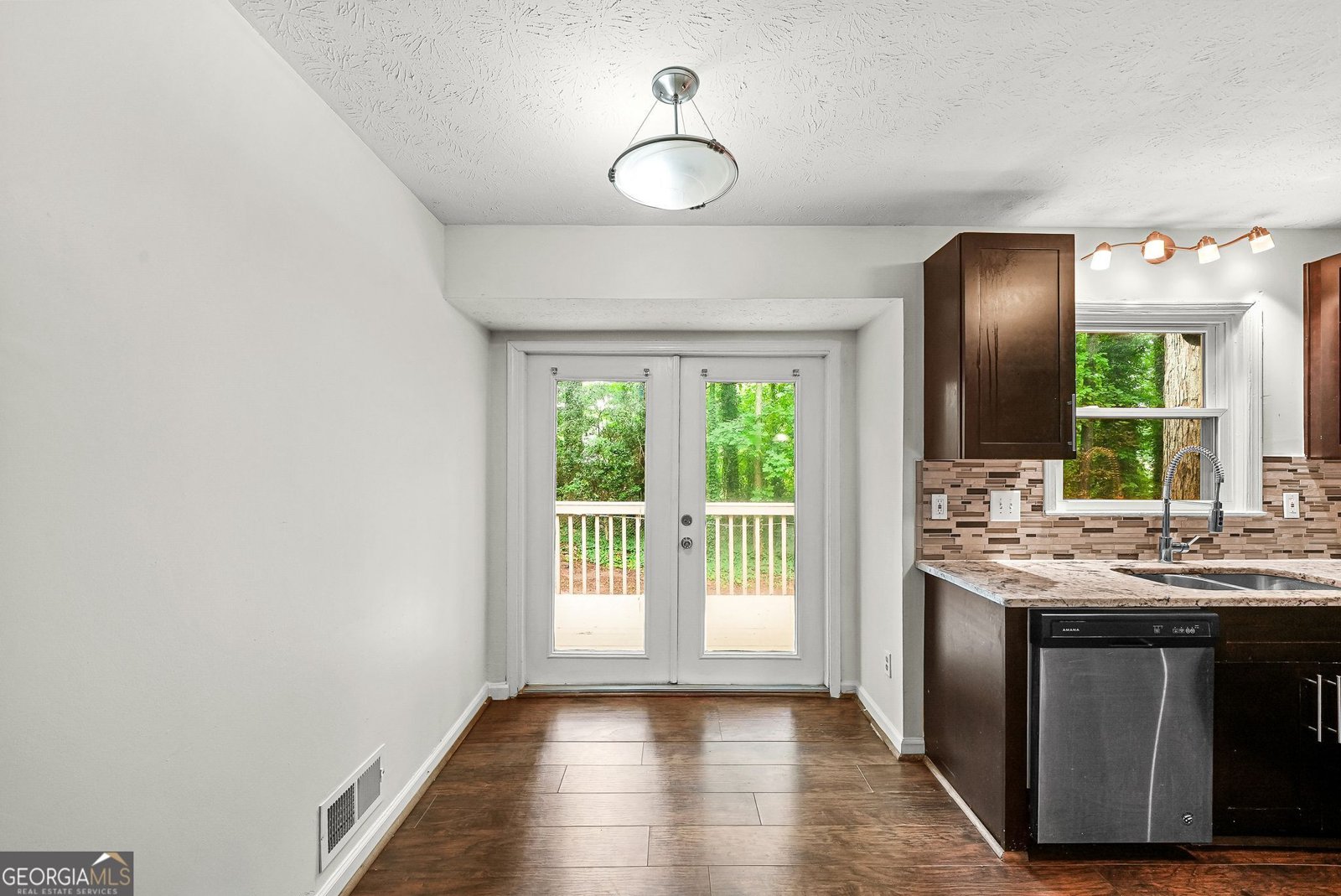 1469 Rock Court Stone Mountain - Photo 16