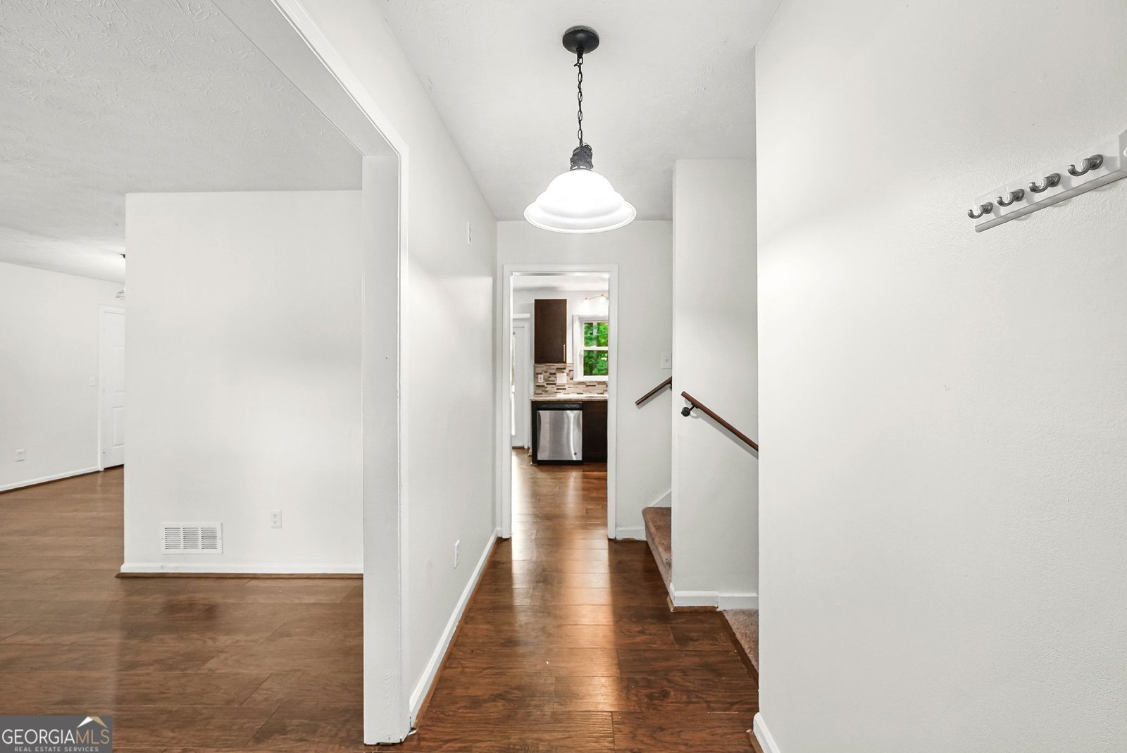 1469 Rock Court Stone Mountain - Photo 6