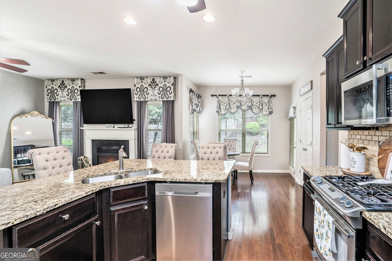 230 Haleys Court Woodstock - Photo 9