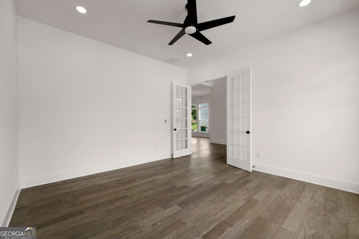 6470 Pond View Drive Cumming - Photo 14