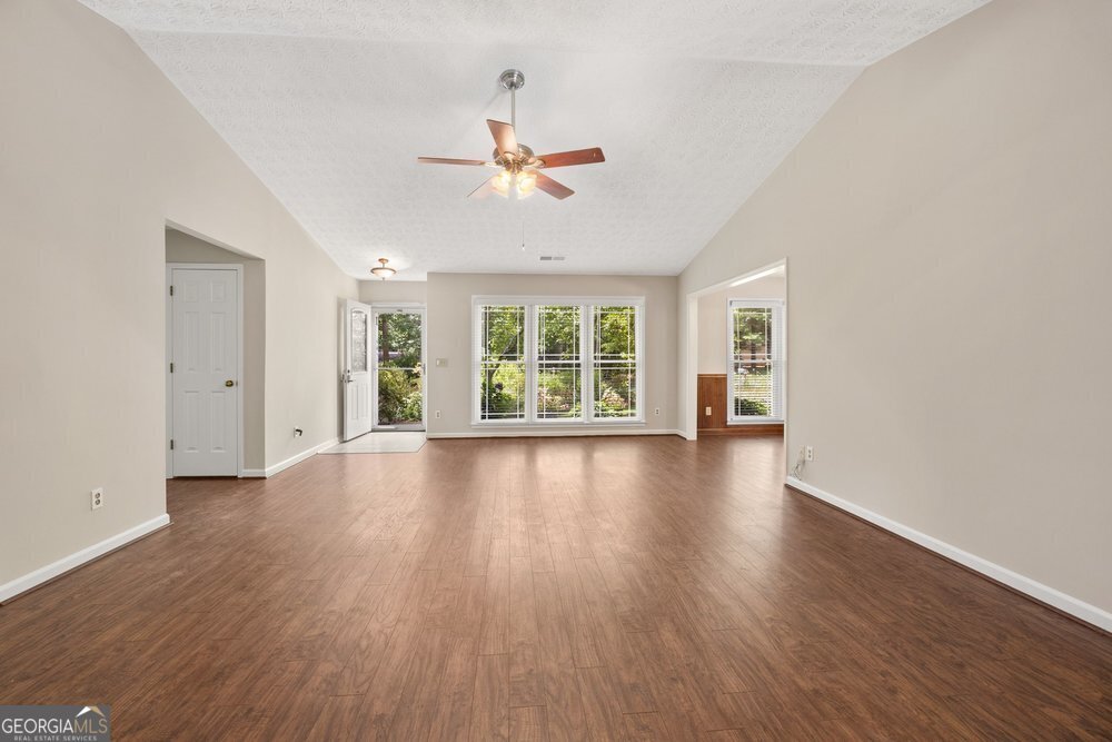 4455 Dunmovin Drive Kennesaw - Photo 10
