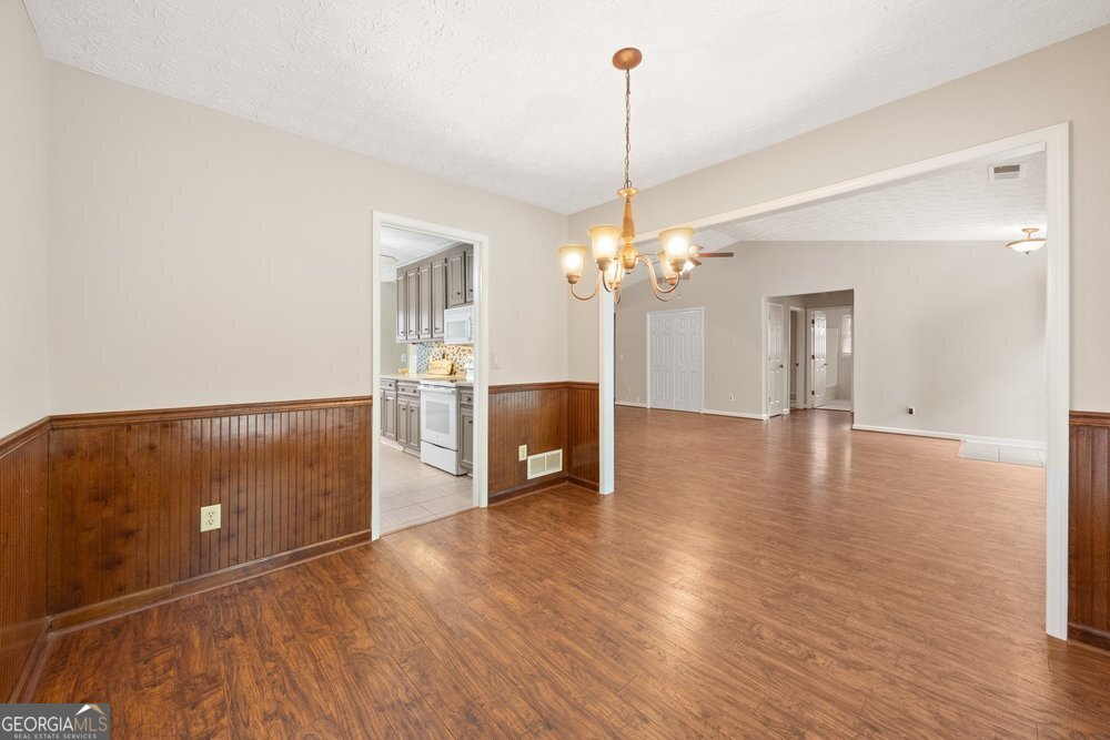 4455 Dunmovin Drive Kennesaw - Photo 14