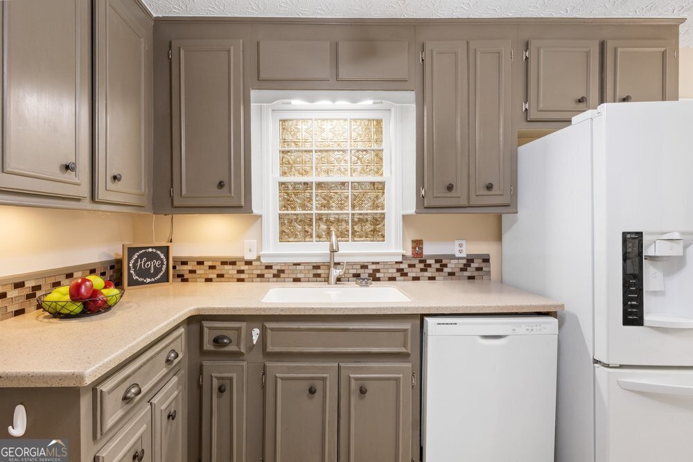 4455 Dunmovin Drive Kennesaw - Photo 17