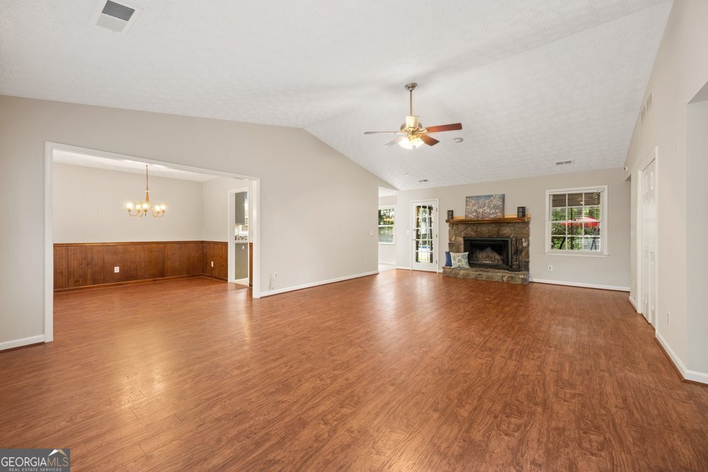 4455 Dunmovin Drive Kennesaw - Photo 6